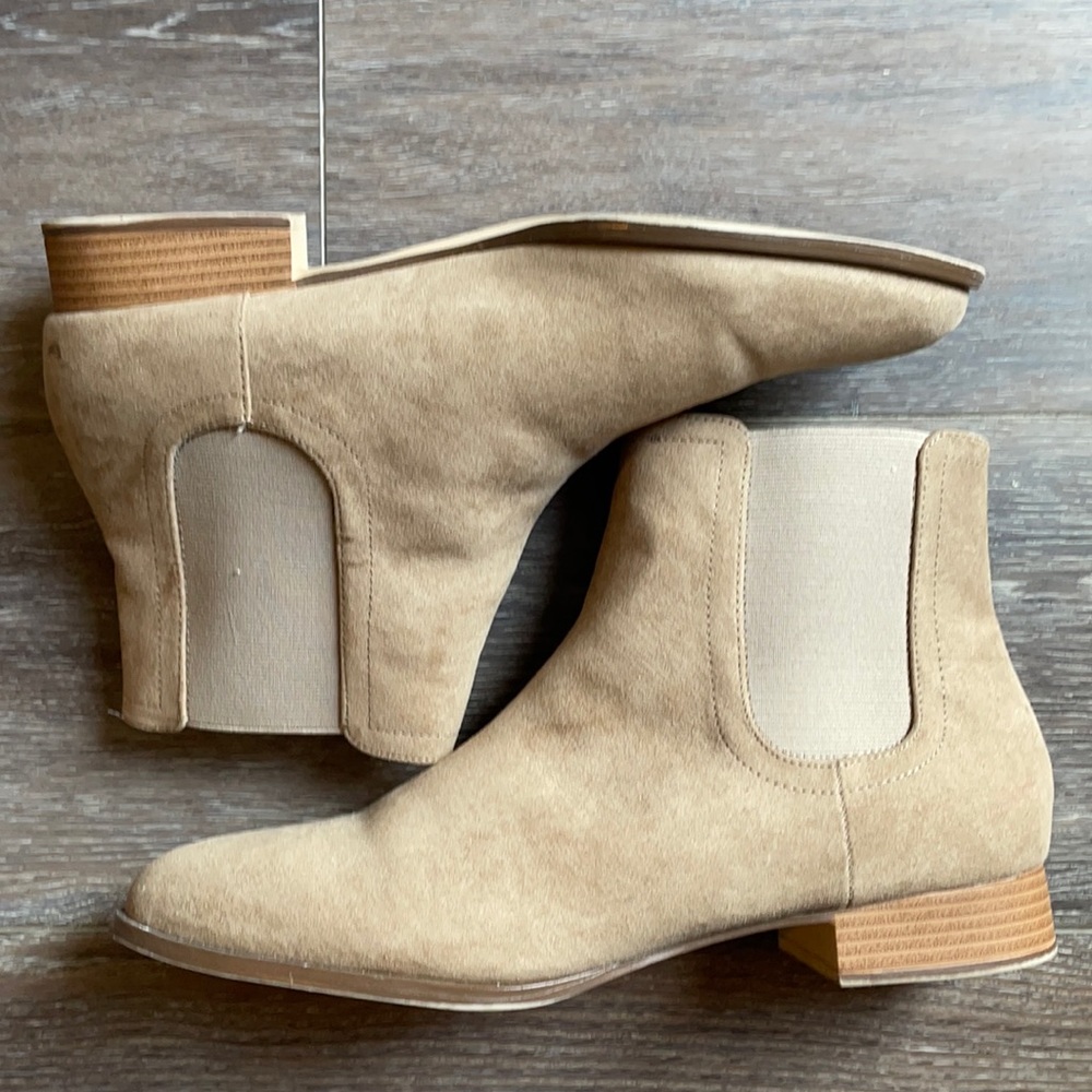 JChelsea Boots